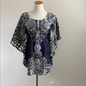 Blue and white embroidered tunic S/M‎